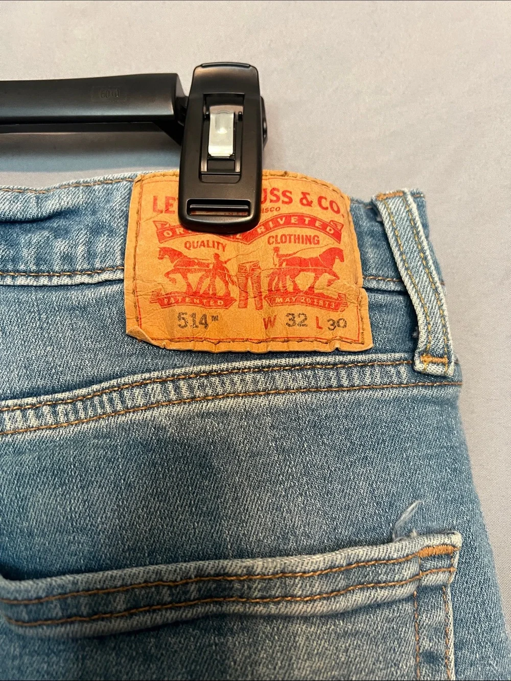 Levis classic light